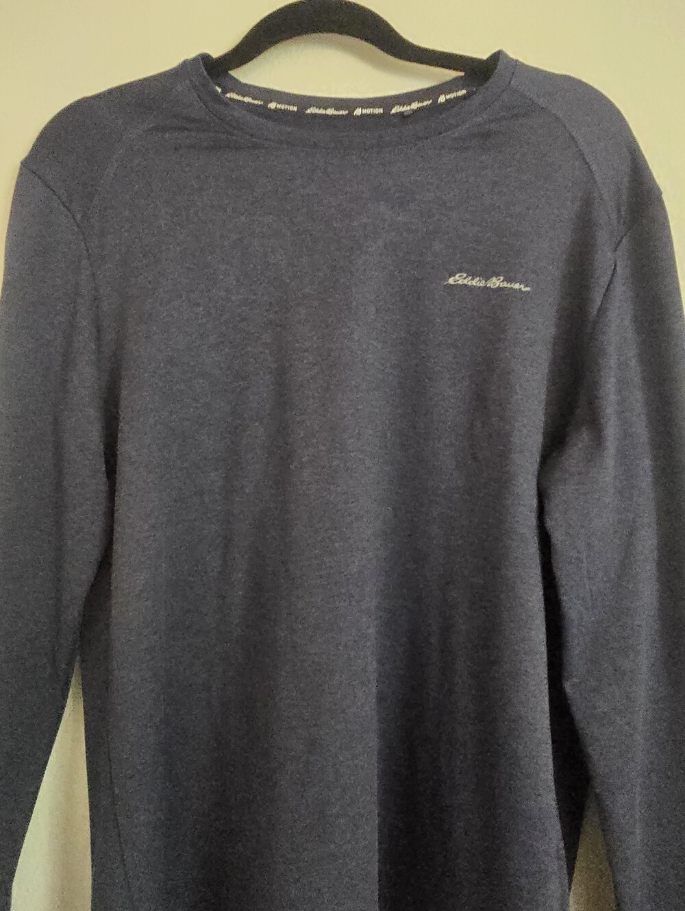 Eddie Bauer Men's Navy FreeDry Crewneck shirt Size M